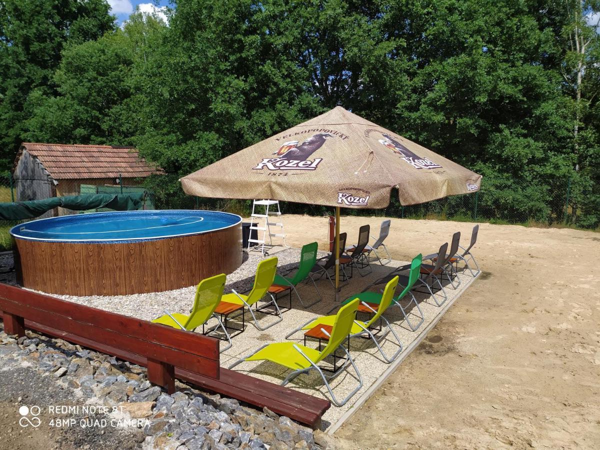 Apartmany Natalie Dvory nad Luznici Екстер'єр фото